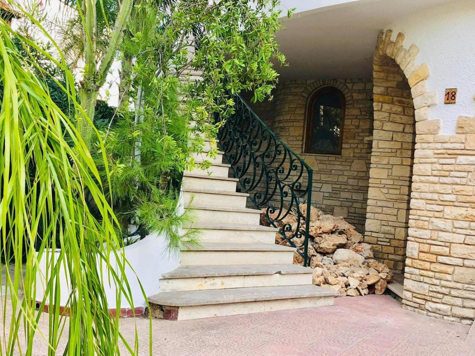 Villa Gaudi Сант'Изидоро Екстериор снимка