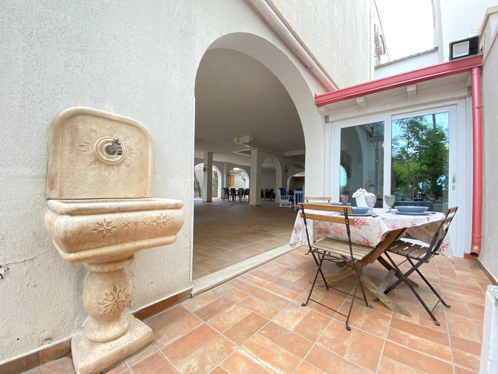 Villa Gaudi Сант'Изидоро Екстериор снимка